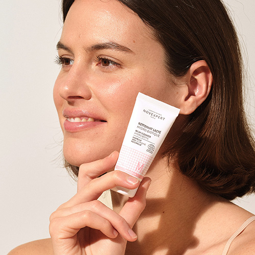 VL21012-MODEL-MINI-MILKY-CLEANSER